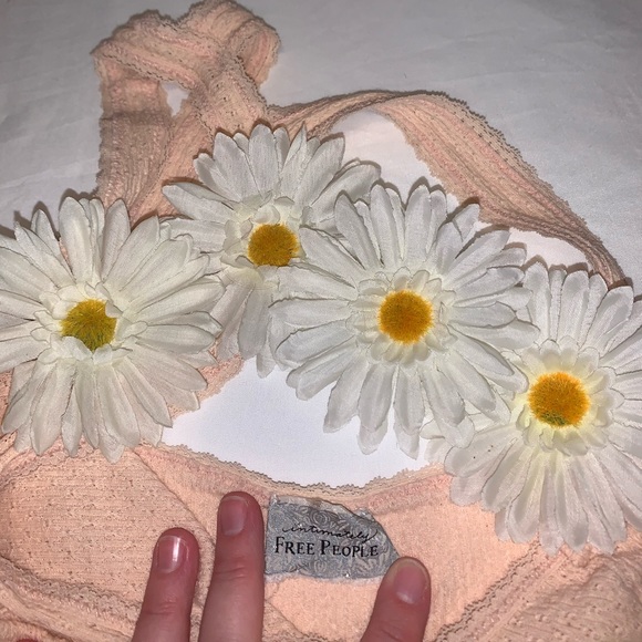 ⚡️ Intimately by Free People Racerback - Picture 3 of 7